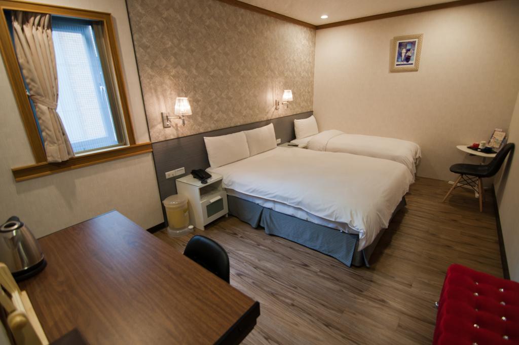 泊居旅店 Oursinn Hotel Тайбэй Экстерьер фото